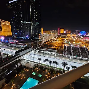 Strip & Sphere View - Separate Living - 2 Full Bath - Full Kitchen - Balcony - 900 Sqft - Mgm Signature Aparthotel